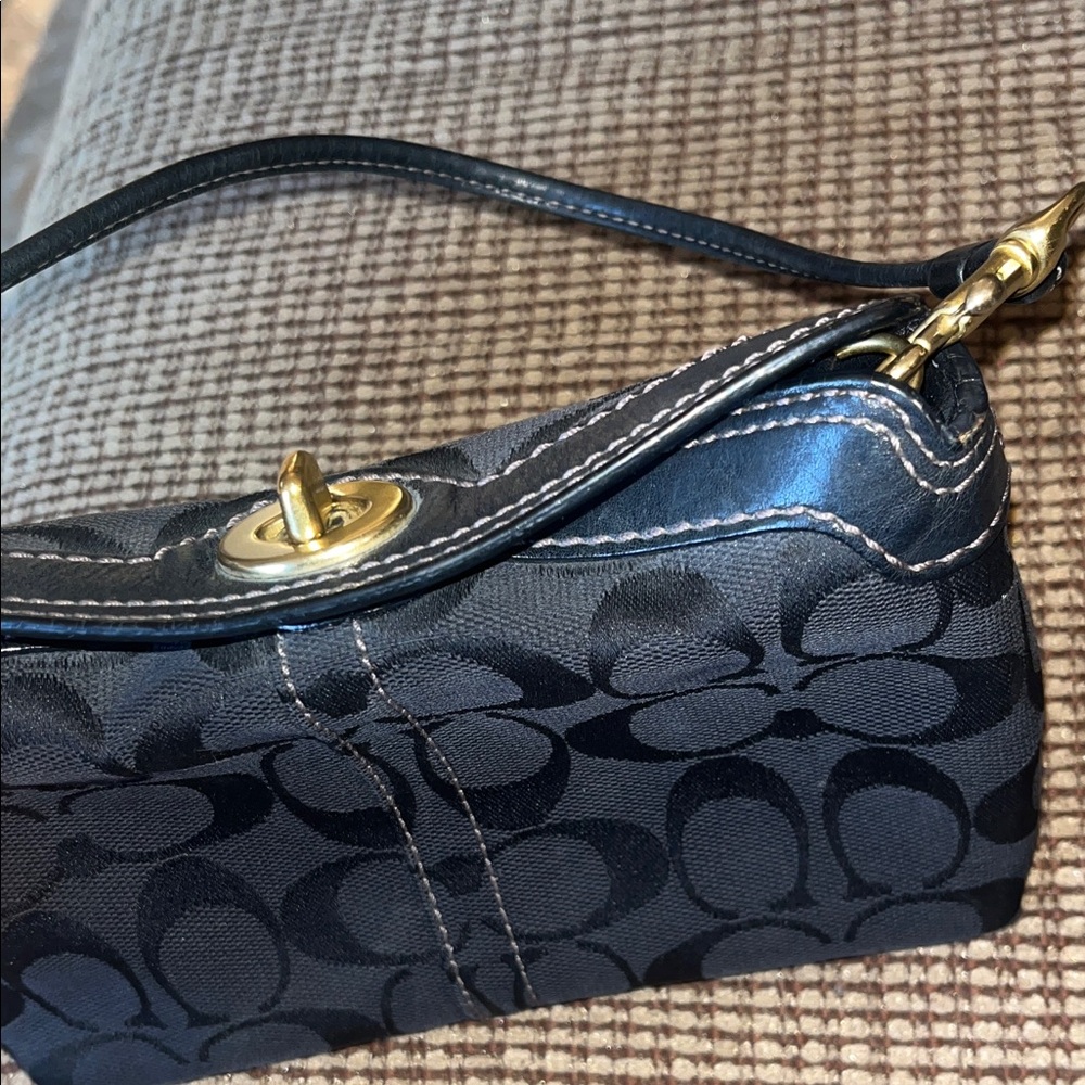 Vintage Black Coach Mini Turnlock Bag Canvas and leather with gold detail - Picture 9 of 16
